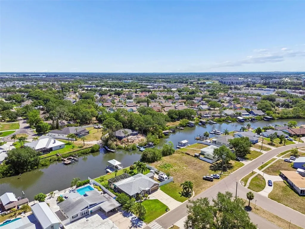 403 Flamingo Drive Apollo Beach FL 33572