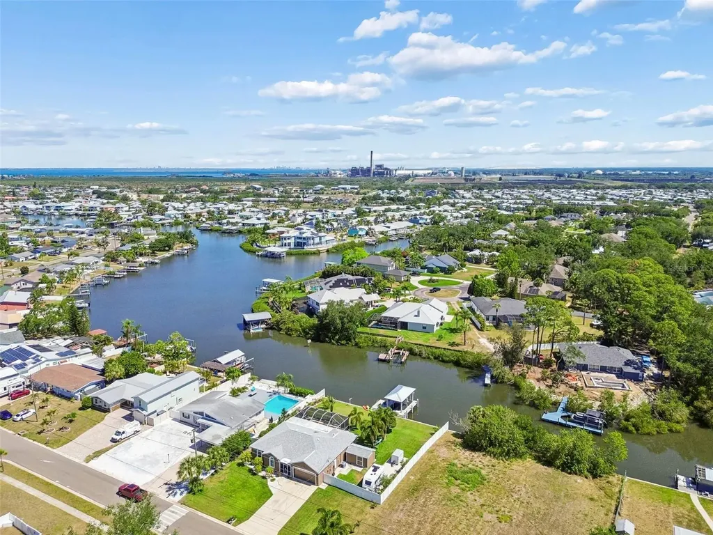 403 Flamingo Drive Apollo Beach FL 33572