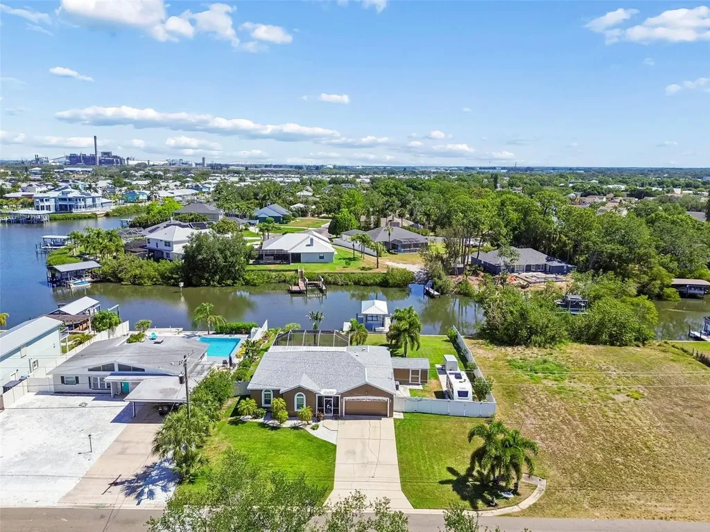 403 Flamingo Drive Apollo Beach FL 33572