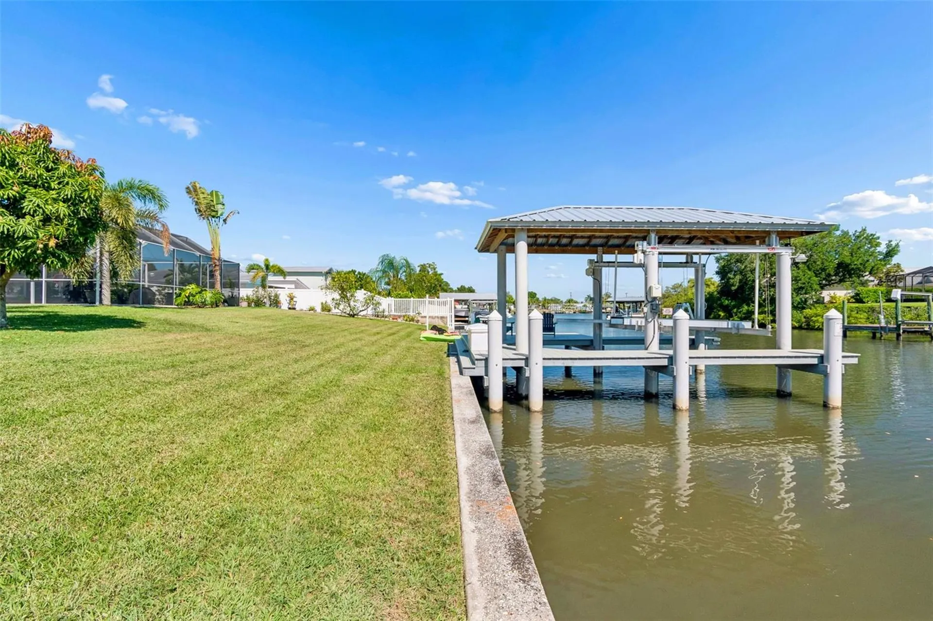 403 Flamingo Drive Apollo Beach FL 33572