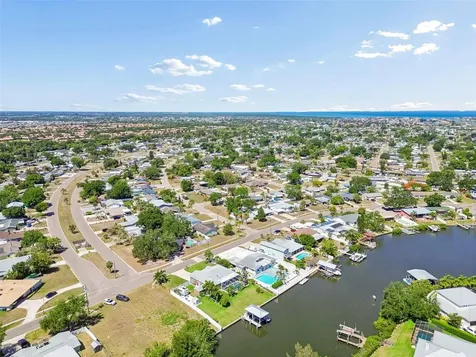 403 Flamingo Drive Apollo Beach FL 33572