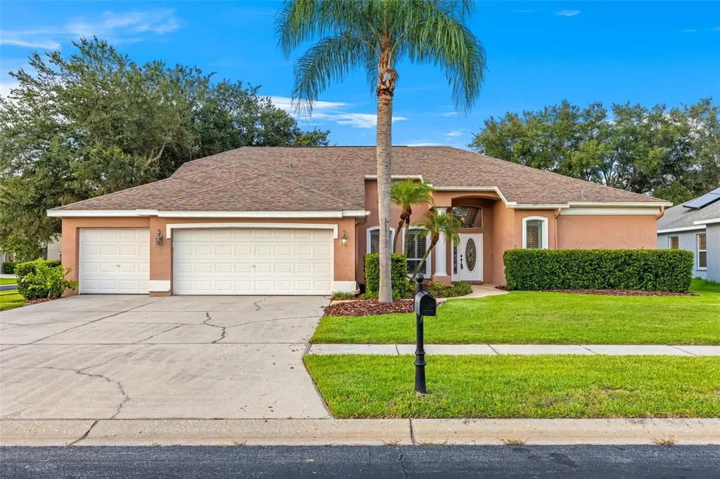 1525 Crooked Stick Drive Valrico FL 33596