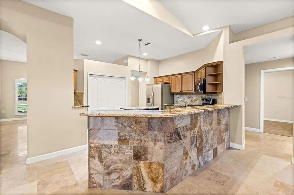 1525 Crooked Stick Drive Valrico FL 33596