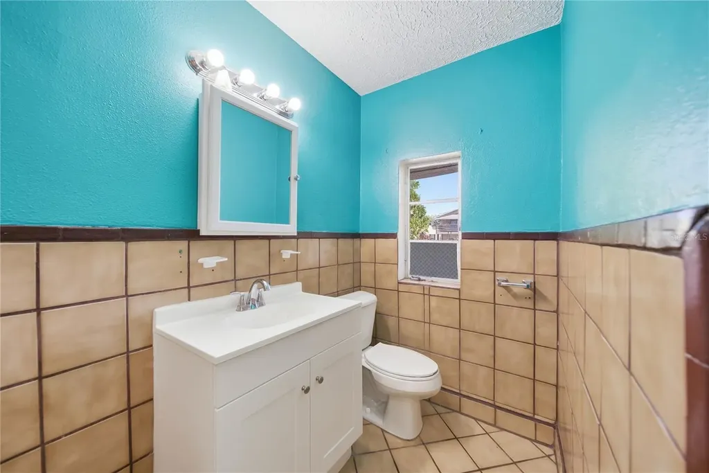 831 Grand Central Street Clearwater FL 33756