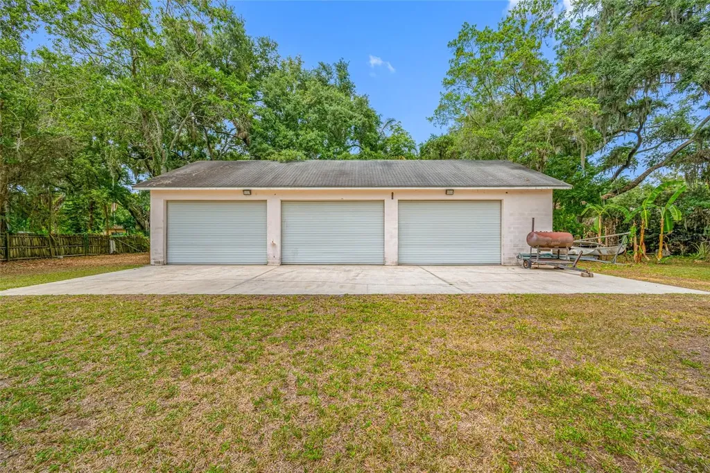 15314 Lake Magdalene Boulevard Tampa FL 33618