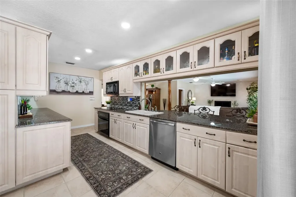 15314 Lake Magdalene Boulevard Tampa FL 33618