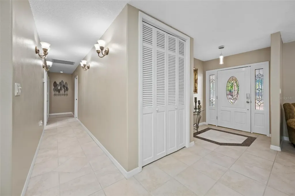 15314 Lake Magdalene Boulevard Tampa FL 33618