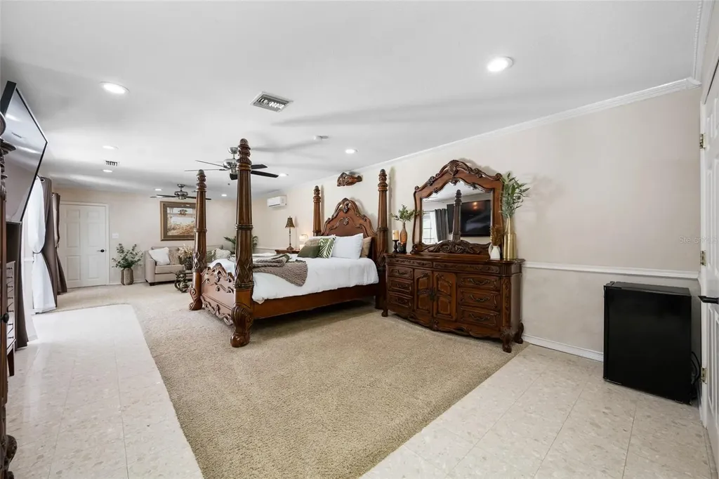 15314 Lake Magdalene Boulevard Tampa FL 33618
