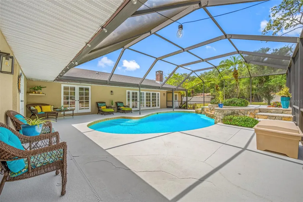 15314 Lake Magdalene Boulevard Tampa FL 33618
