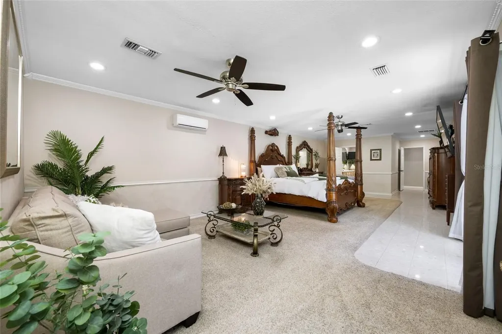 15314 Lake Magdalene Boulevard Tampa FL 33618