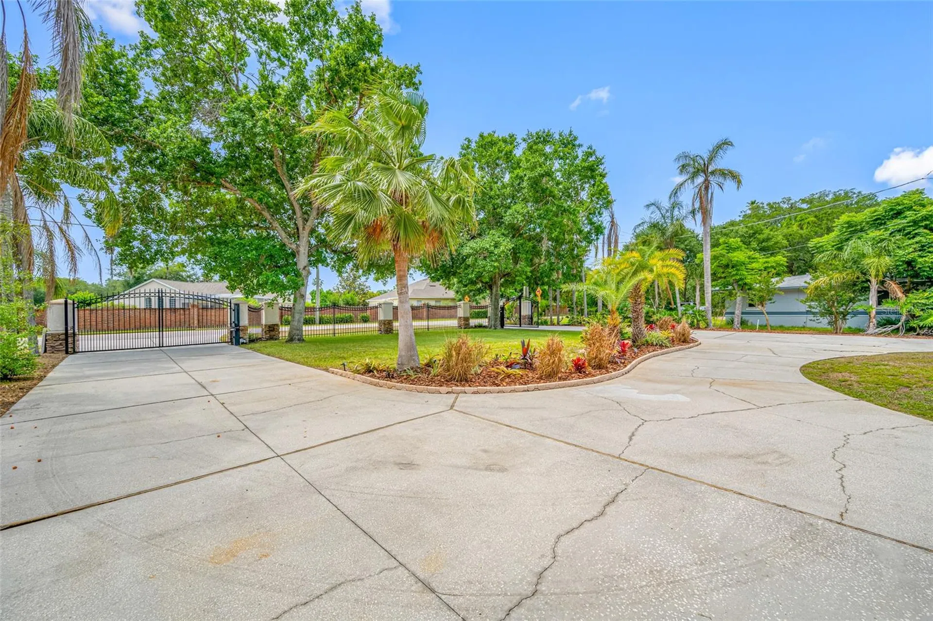 15314 Lake Magdalene Boulevard Tampa FL 33618
