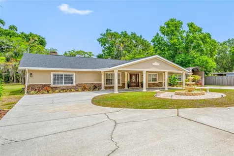 15314 Lake Magdalene Boulevard Tampa FL 33618