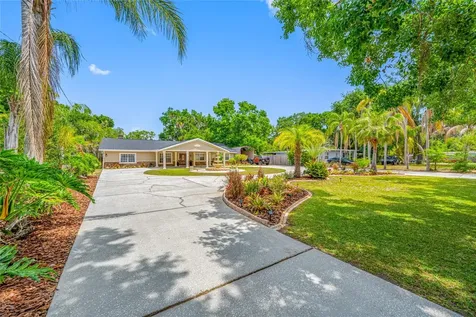 15314 Lake Magdalene Boulevard Tampa FL 33618