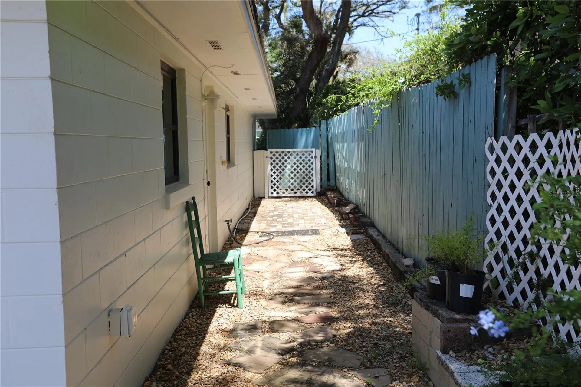 825 E 23rd Avenue New Smyrna Beach FL 32169