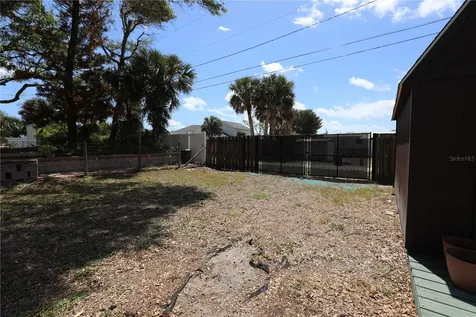 825 E 23rd Avenue New Smyrna Beach FL 32169