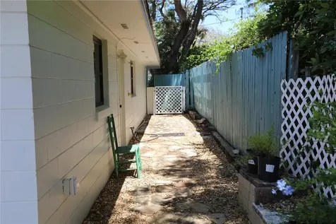 825 E 23rd Avenue New Smyrna Beach FL 32169