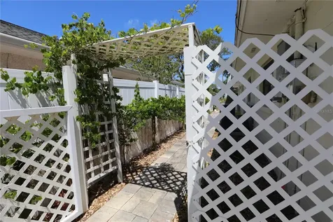 825 E 23rd Avenue New Smyrna Beach FL 32169