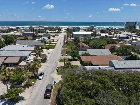 825 E 23rd Avenue New Smyrna Beach FL 32169