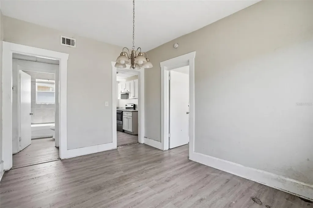 1909 19th Street S St Petersburg FL 33712