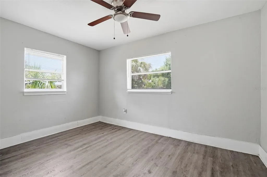 1909 19th Street S St Petersburg FL 33712