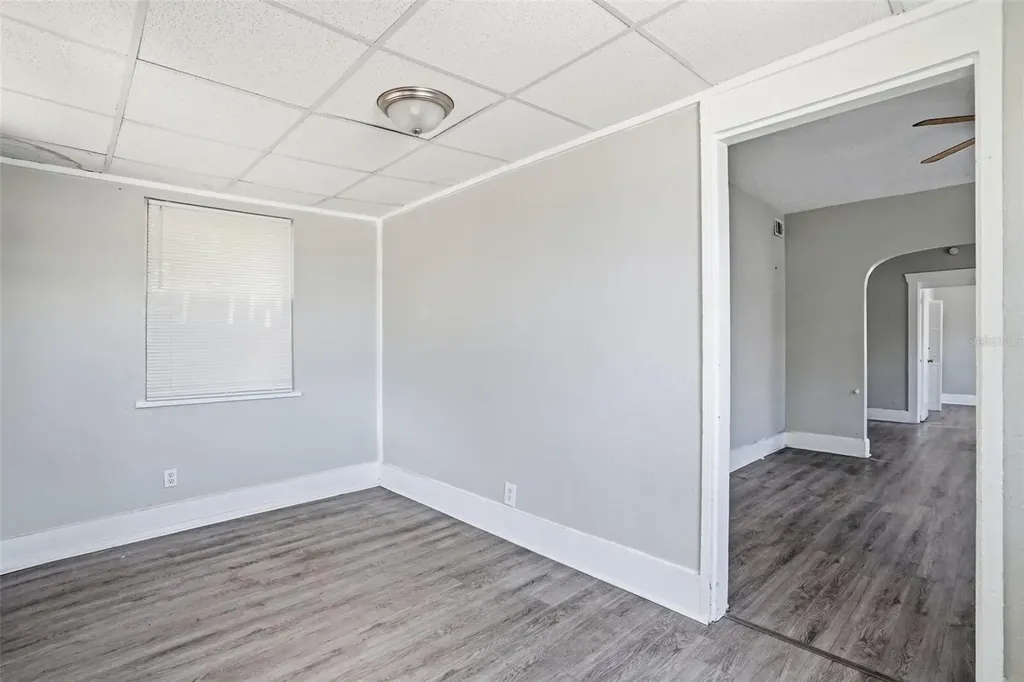 1909 19th Street S St Petersburg FL 33712