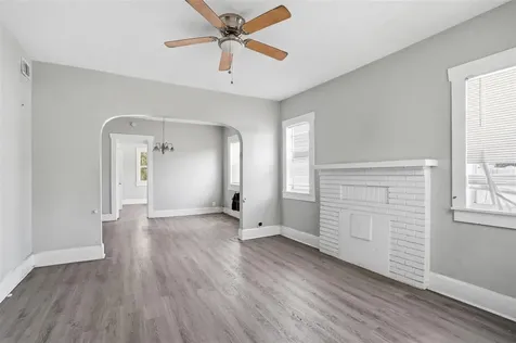 1909 19th Street S St Petersburg FL 33712