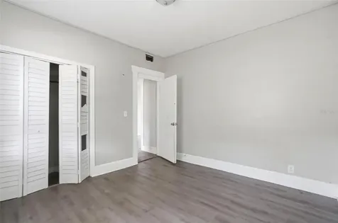 1909 19th Street S St Petersburg FL 33712