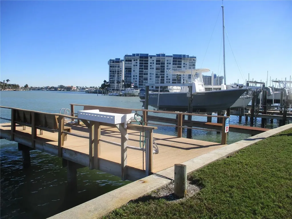 9825 Harrell Avenue Treasure Island FL 33706