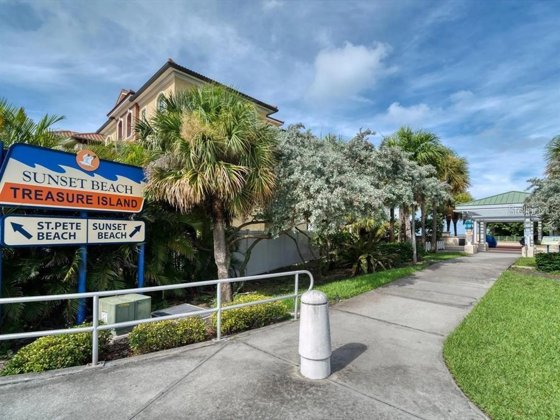 9825 Harrell Avenue Treasure Island FL 33706