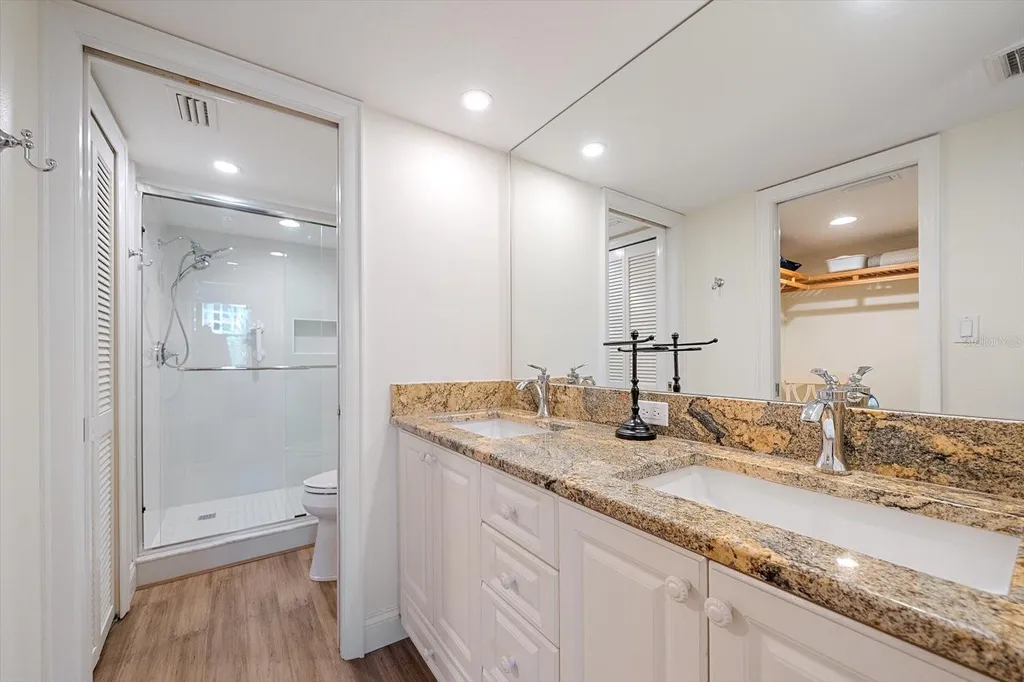 5790 Midnight Pass Road Sarasota FL 34242