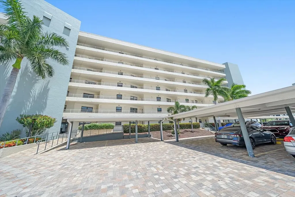 5790 Midnight Pass Road Sarasota FL 34242