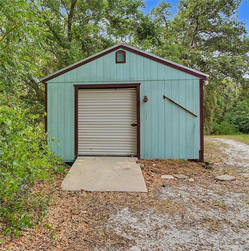 8186 E Windsong Street Floral City FL 34436