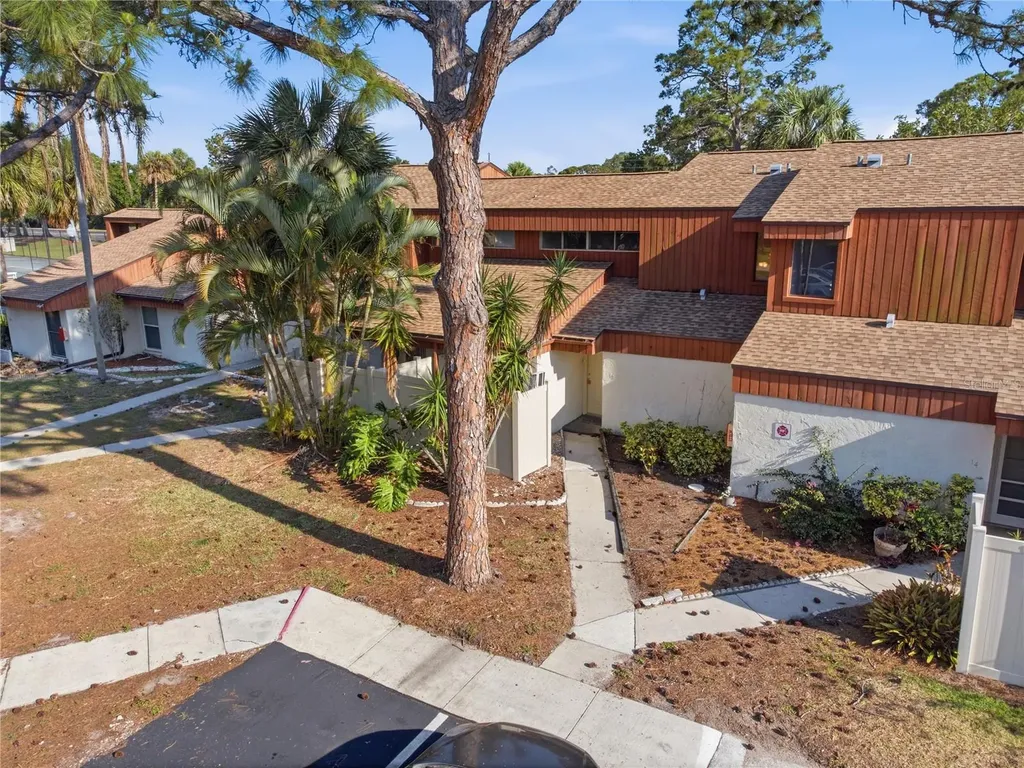 2058 Sunset Point Road Clearwater FL 33765
