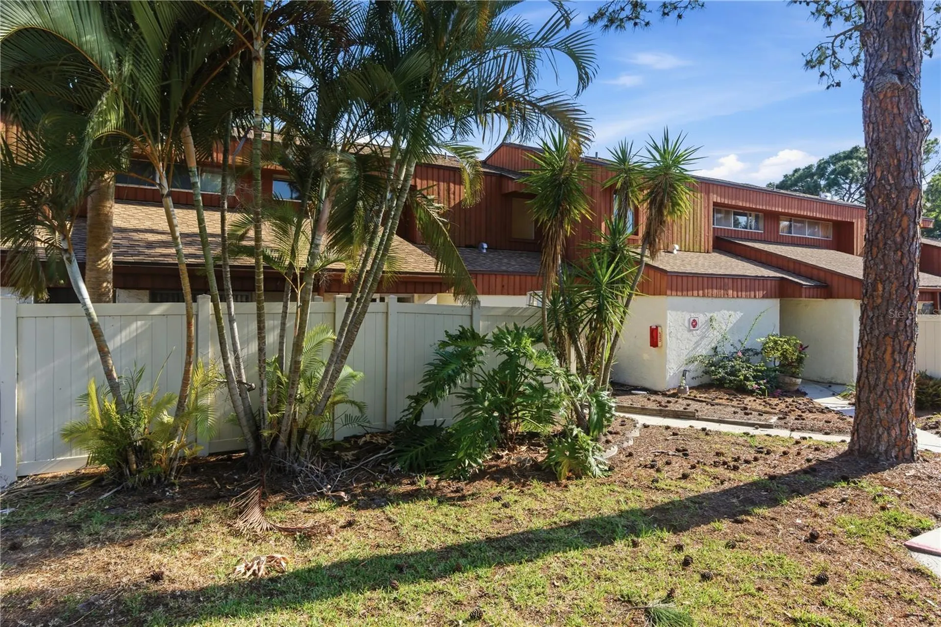 2058 Sunset Point Road Clearwater FL 33765