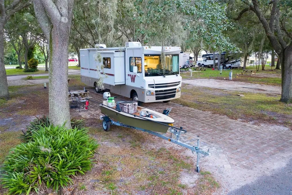 819 Ballantyne Drive Lake Wales FL 33898