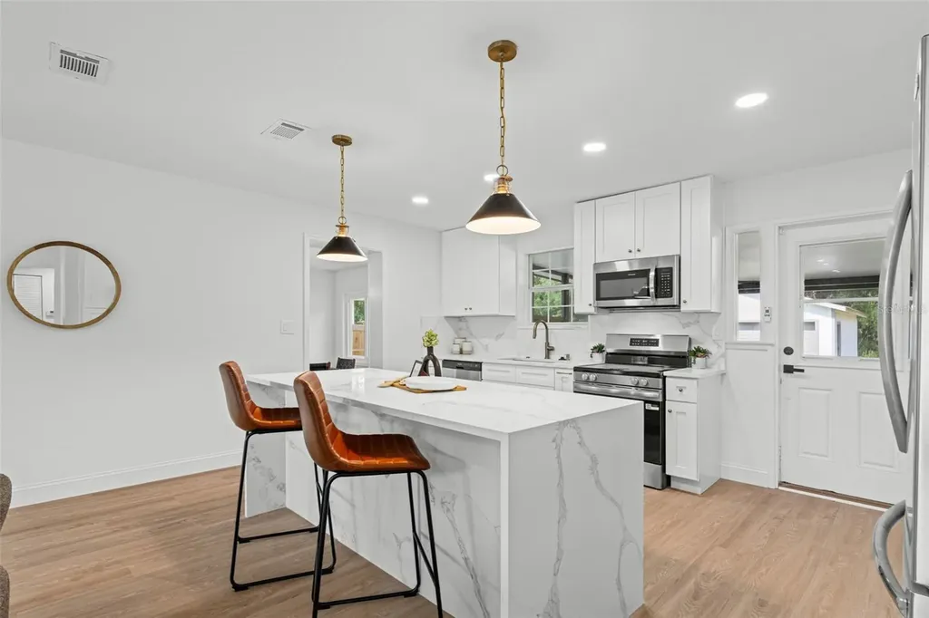 4533 Water Oak Lane Jacksonville FL 32210