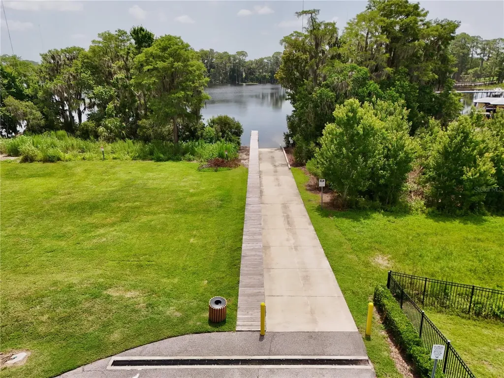 3266 Kayak Way Orlando FL 32820