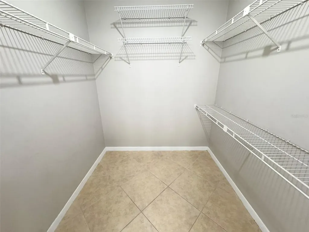 1422 Skybolt Court Orlando FL 32825