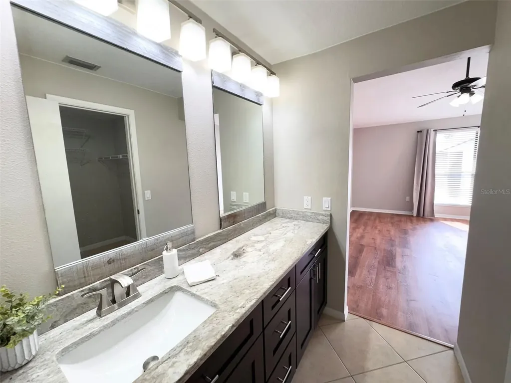 1422 Skybolt Court Orlando FL 32825