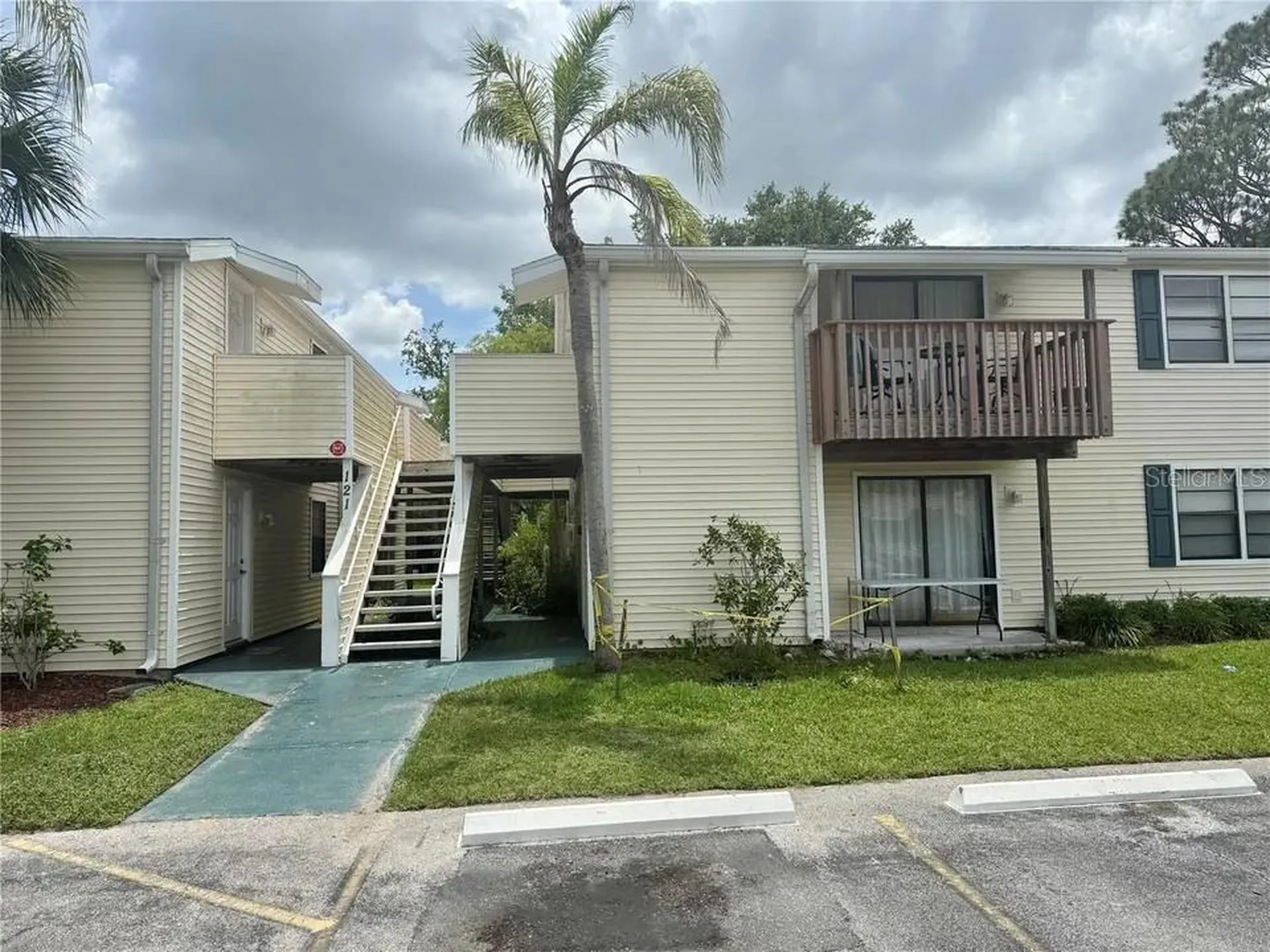 121 Loblolly Court Oldsmar FL 34677