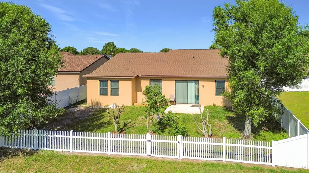 4605 Doral Park Avenue Kissimmee FL 34758
