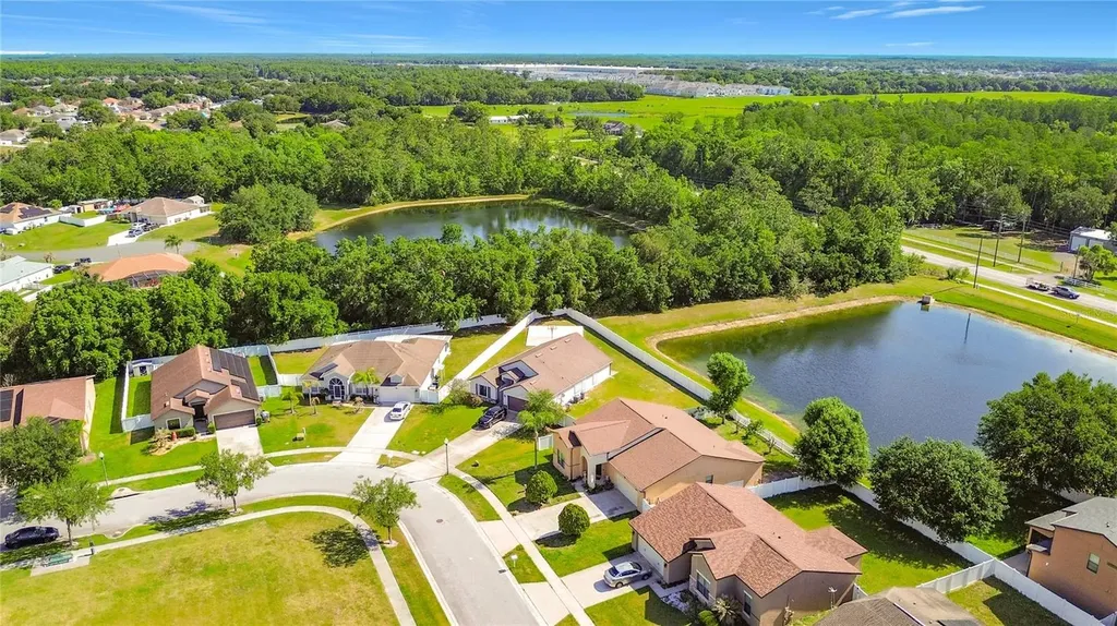 4605 Doral Park Avenue Kissimmee FL 34758