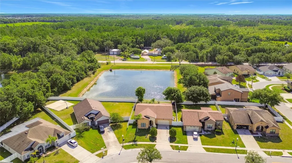 4605 Doral Park Avenue Kissimmee FL 34758