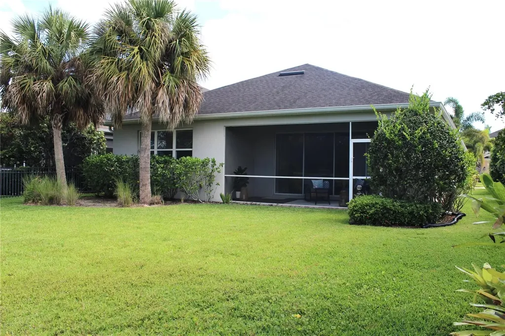 7229 Monarda Drive Sarasota FL 34238
