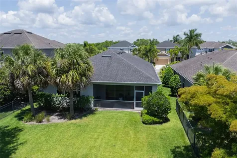 7229 Monarda Drive Sarasota FL 34238
