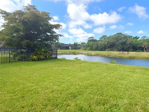 7229 Monarda Drive Sarasota FL 34238