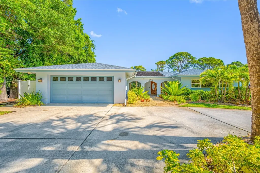 656 Mehlenbacher Road Belleair FL 33756