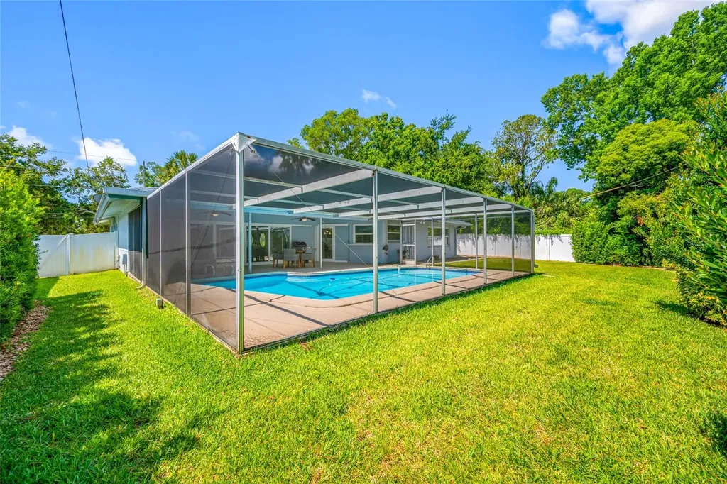 656 Mehlenbacher Road Belleair FL 33756