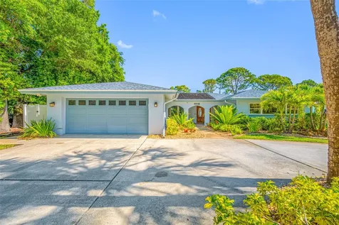 656 Mehlenbacher Road Belleair FL 33756