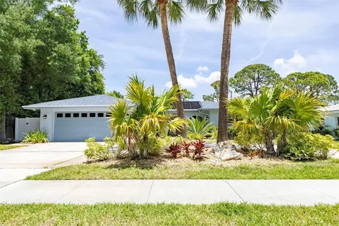 656 Mehlenbacher Road Belleair FL 33756